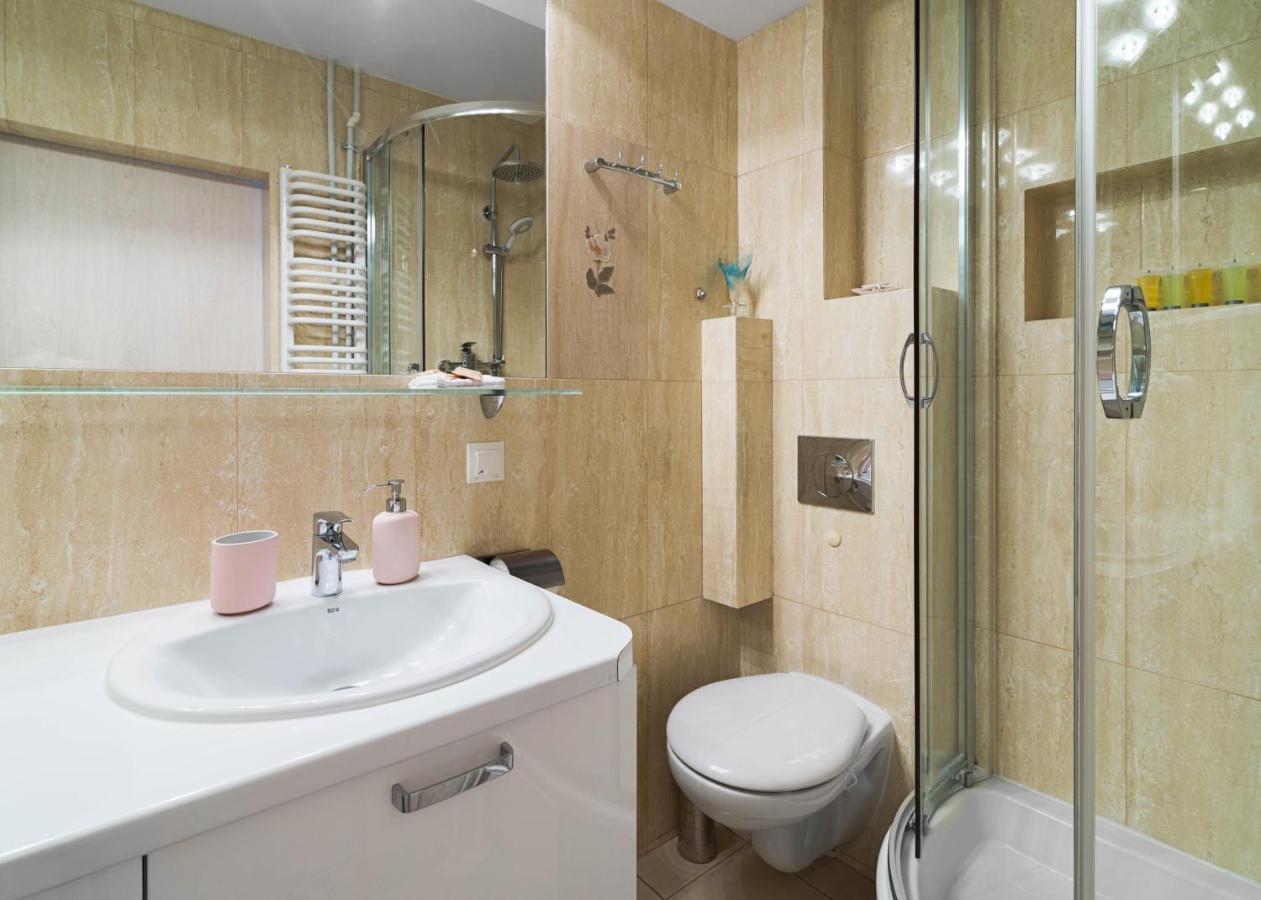 Royal Garden Apartment وارسو المظهر الخارجي الصورة